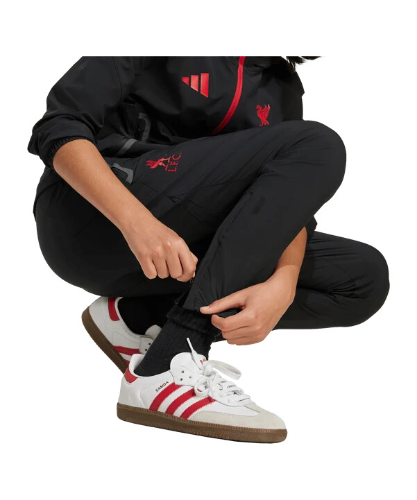 adidas fc liverpool vic tech travel byxor barn svarta